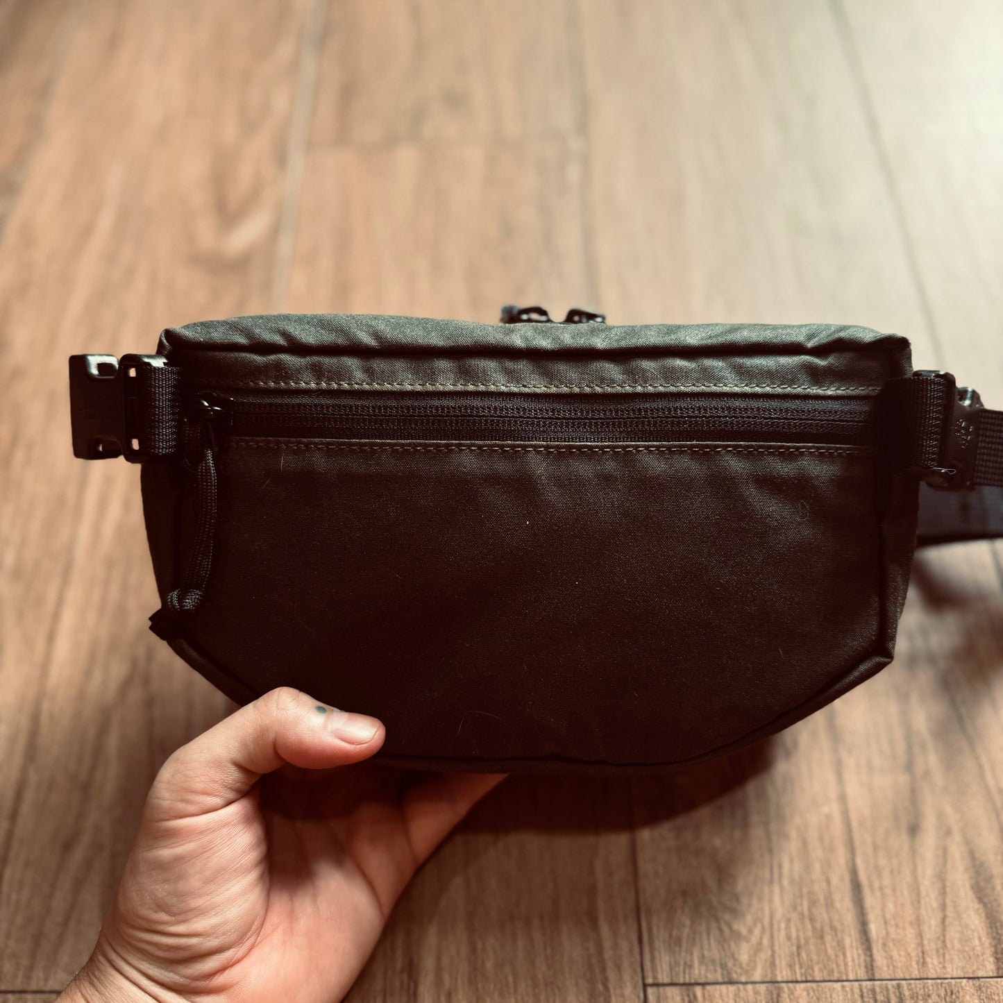 Flow 2L - Halley Stevensons C4X Waxed Canvas - Fieldbean (Olive)