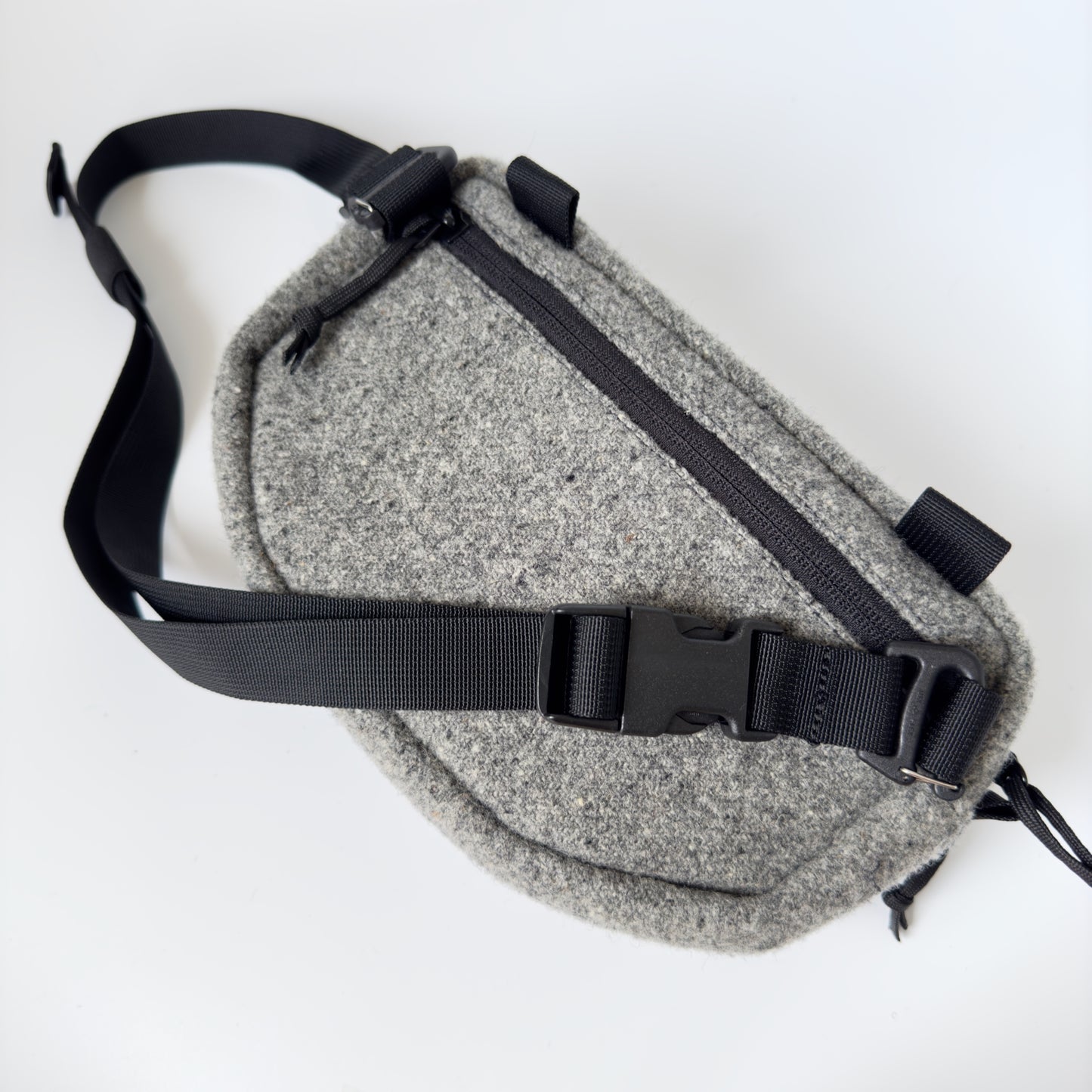 Swell 2.5L - Vintage US Navy 100% Wool - Light Grey