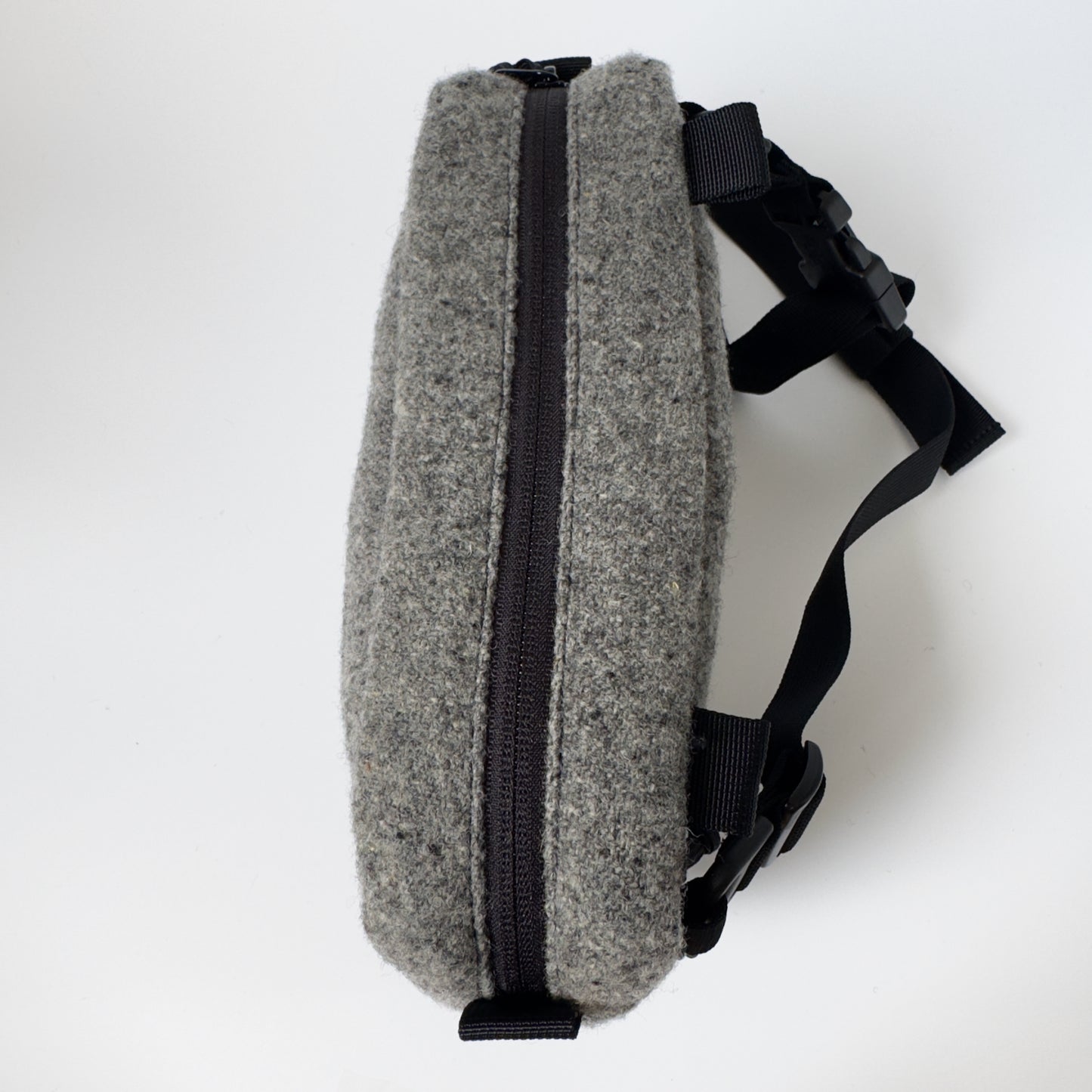 Swell 2.5L - Vintage US Navy 100% Wool - Light Grey